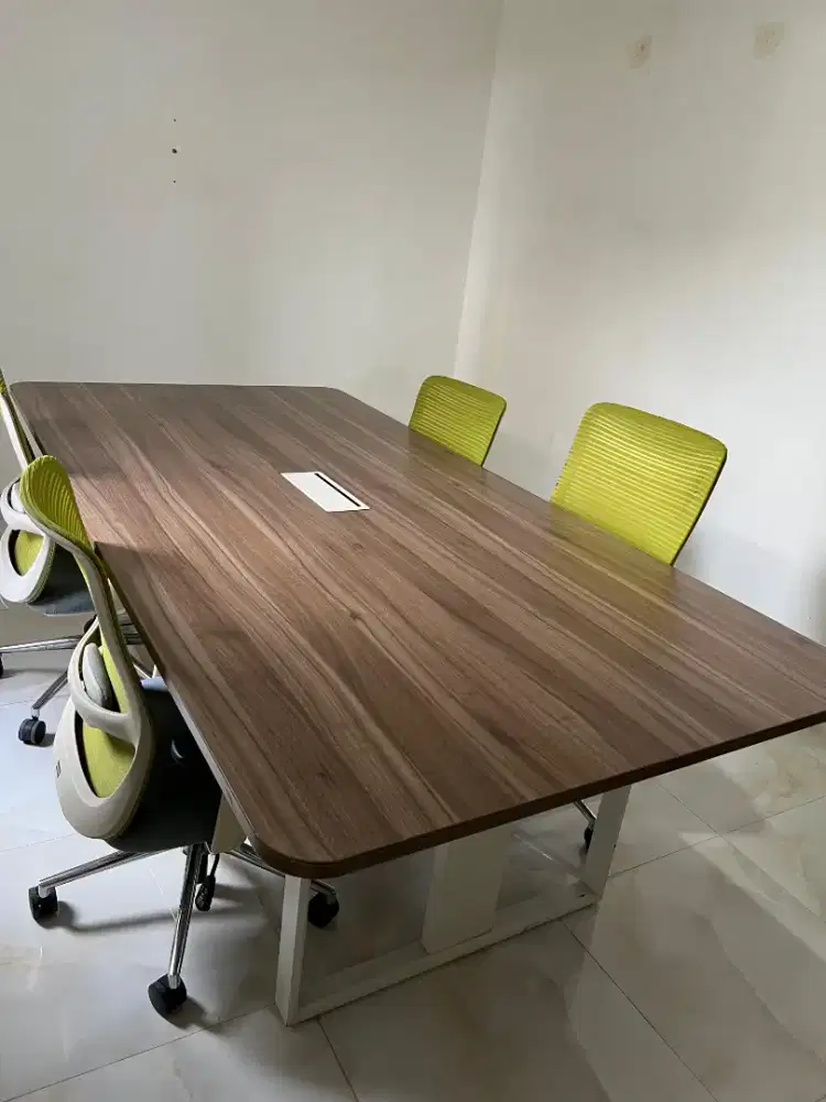 Meja Kantor & Kursi Kantor Informa