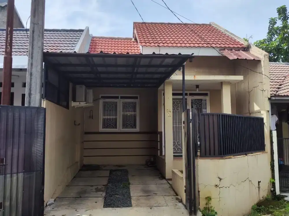 Rumah Minimalis 7 Menit ke Lippo Plaza Ekalokasari Dibantu KPR J-47345