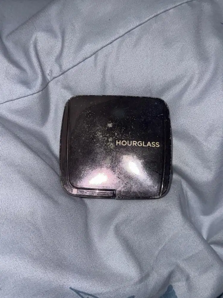 Hourglass Finishing Powder