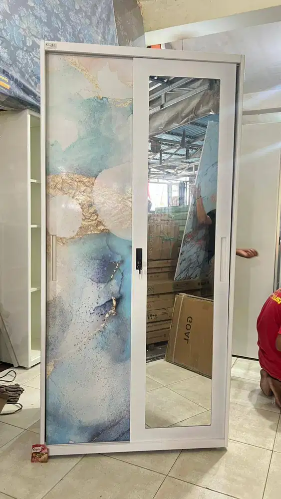 Lemari Besi Sliding Baju Pakaian 2/3/4 Pintu Geser