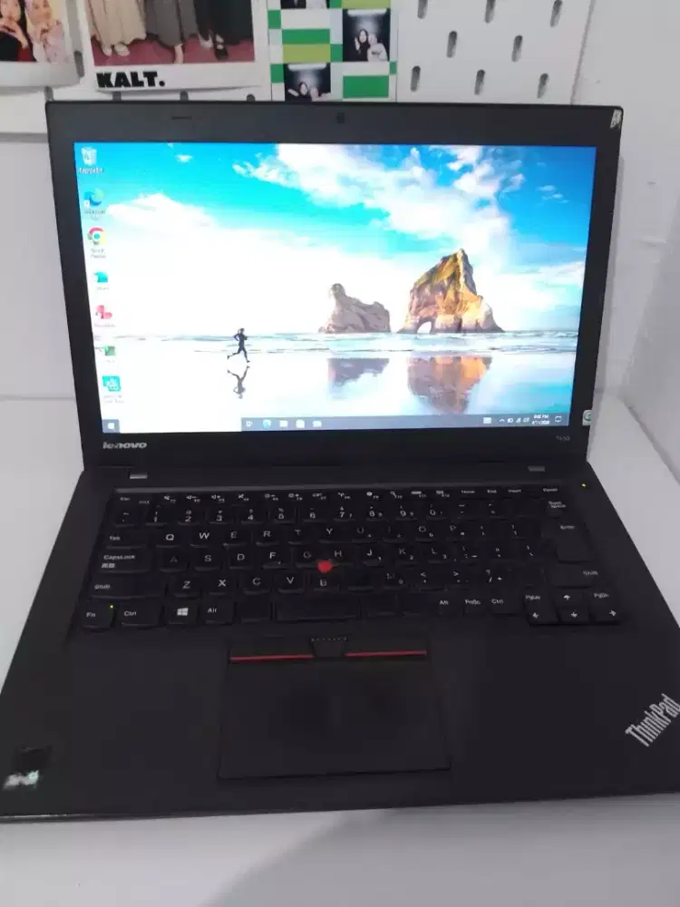 Lenovo Thinkpad T450 Core i5 Gen5 Ram8Gb Ssd256Gb Siap Pakai