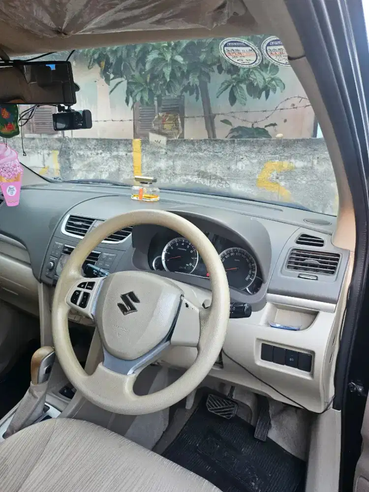 Ertiga GX Matic 2014 Hitam Free Samsung Flip 5