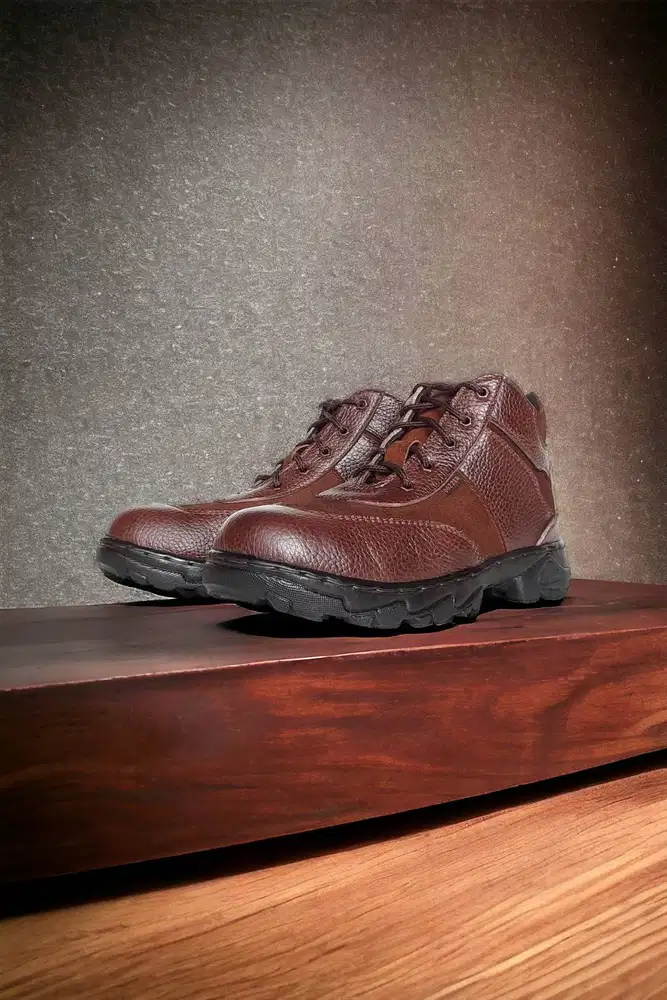 Best deal Sepatu safety untuk pabrik industri Balikpapan