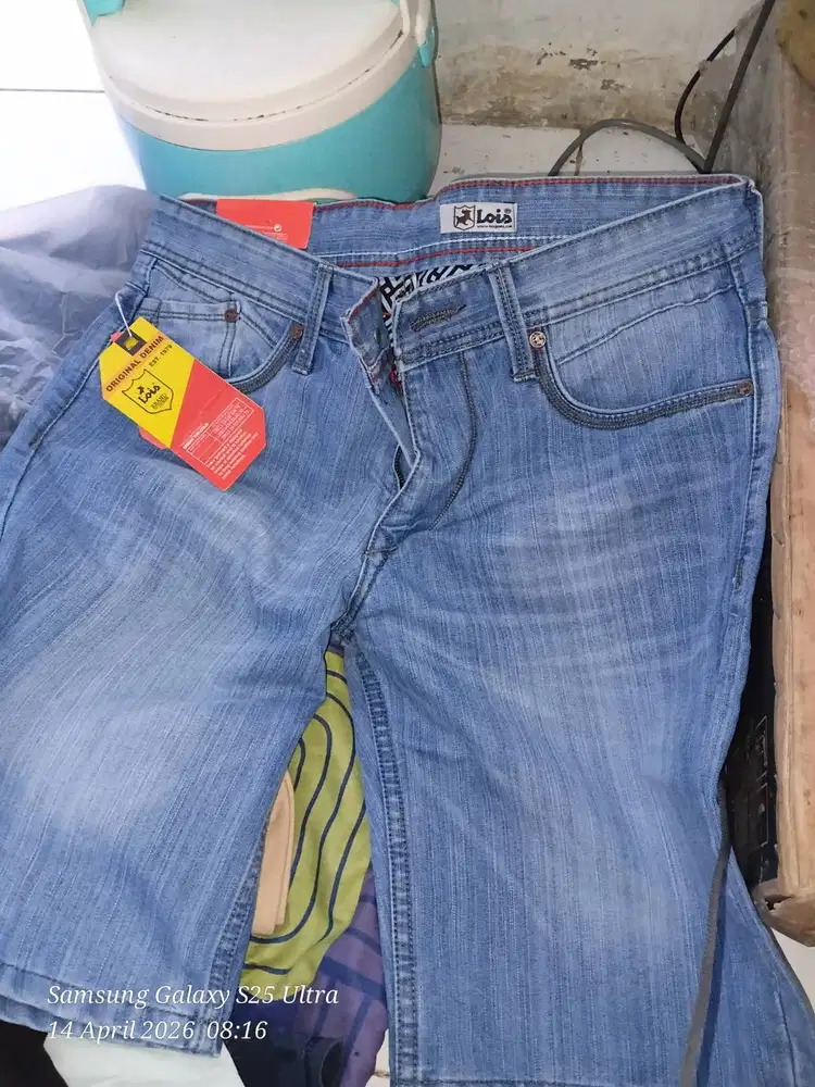 Jeans Pendek Lois original