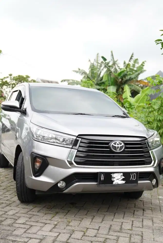 Innova Reborn 2.4 G Diesel Matic AT 2021 Solar