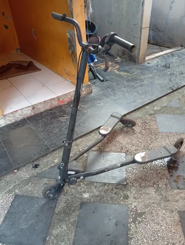 Scoter 3roda sesuai foto