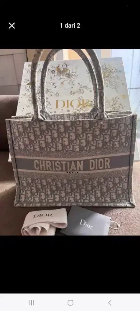 Dior tote book masih baru