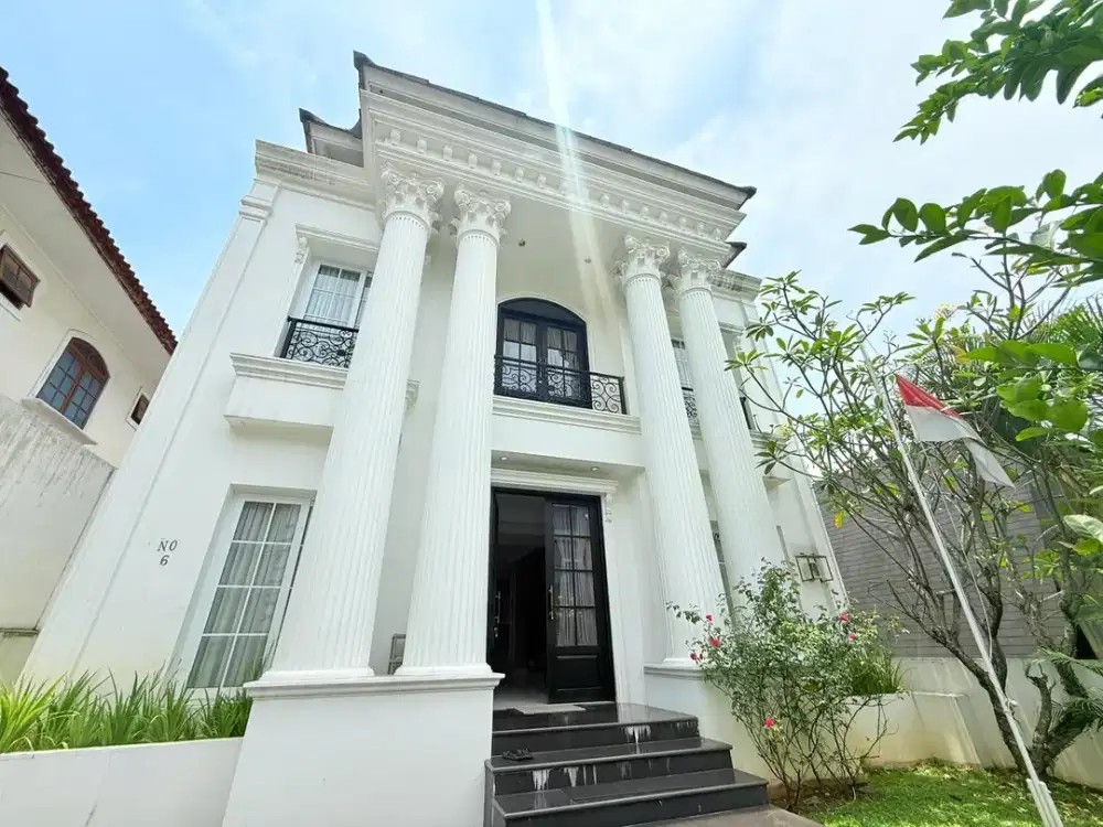 Rumah mewah 2 lantai ada kolam renang,dan Full Furnish,legalitas SHM,lokasi startegis 7 menit dari Aeon Mall & Exit Tol Sentul City