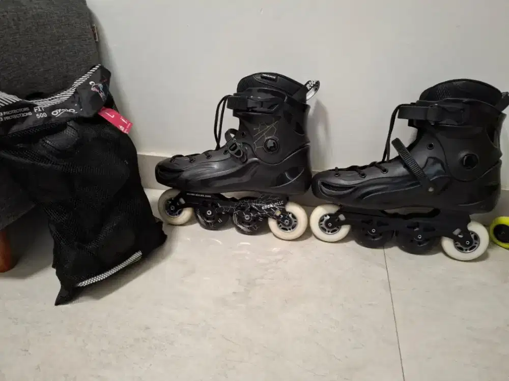 Flying Eagle Rockville urban inline skate. 