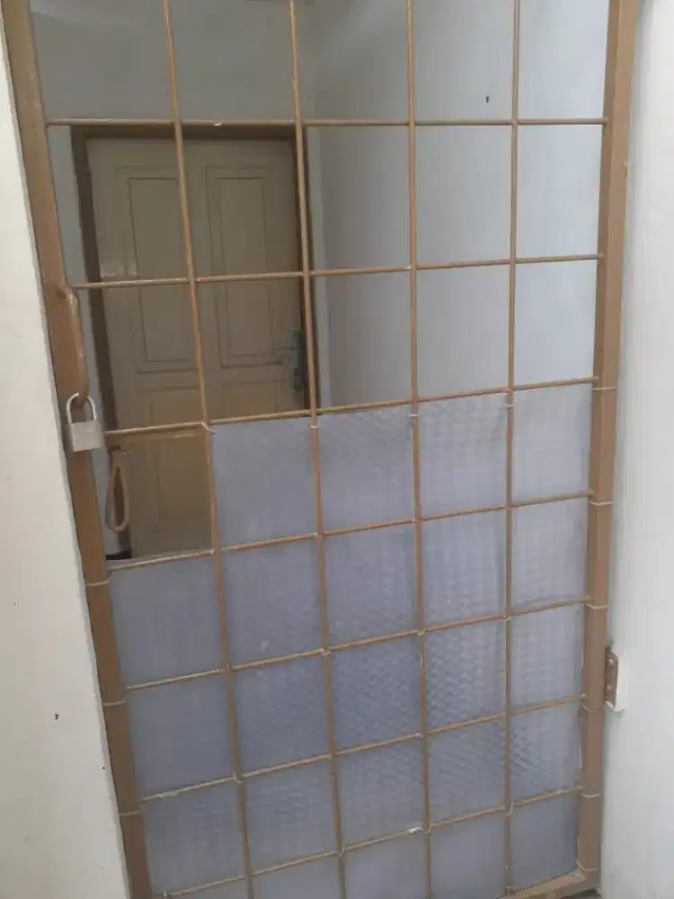 Kosan 1 orang , No bebas.