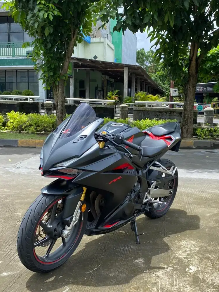 2017 HONDA CBR 250RR ABS LOW KM
