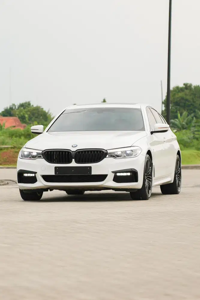 [ 75th Edition ] BMW 520i M Sport 75 Edition LCI 2021 G30