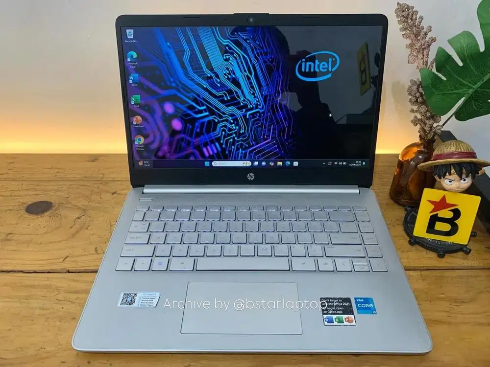 Laptop HP 14s-dq2614TU Core i3 gen11 RAM 8 / 512 SSD FHD Multitasking