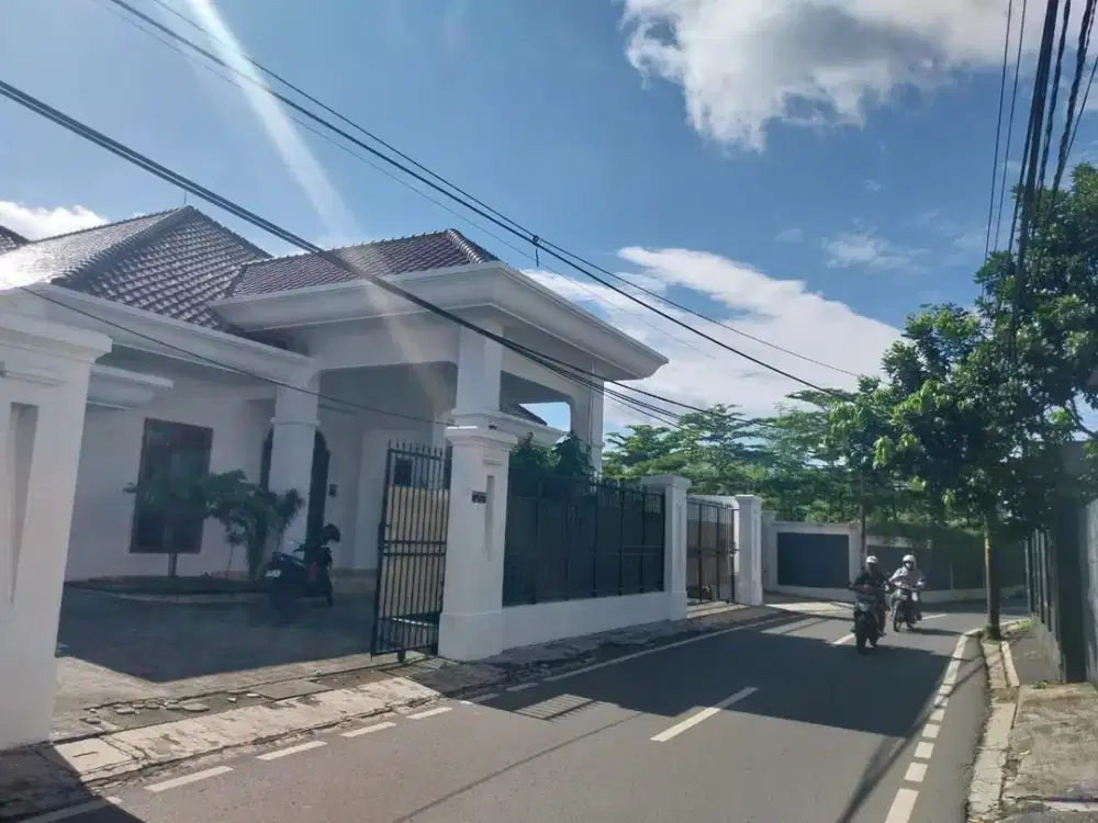 Dijual Rumah Strategis DI Lebak Bulus Dekat Stasiun MRT Fatmawati