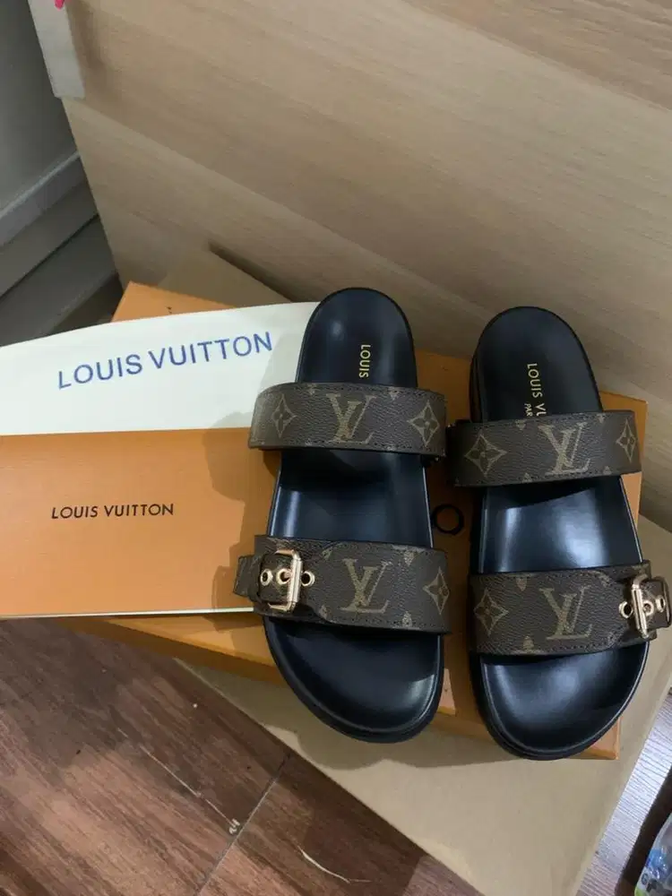 SANDAL LV Size 38