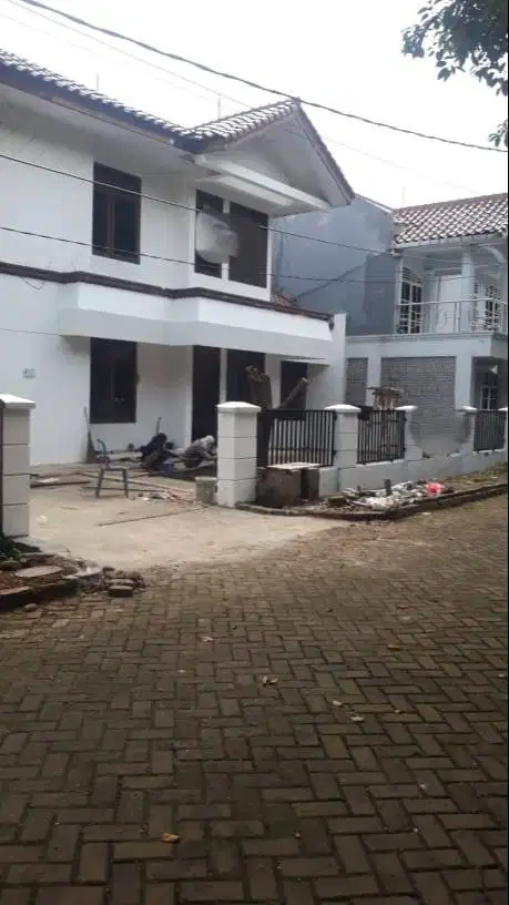 Jual rumah harga tanah lokasi Strategis lingkungan nyaman Pondok cabe