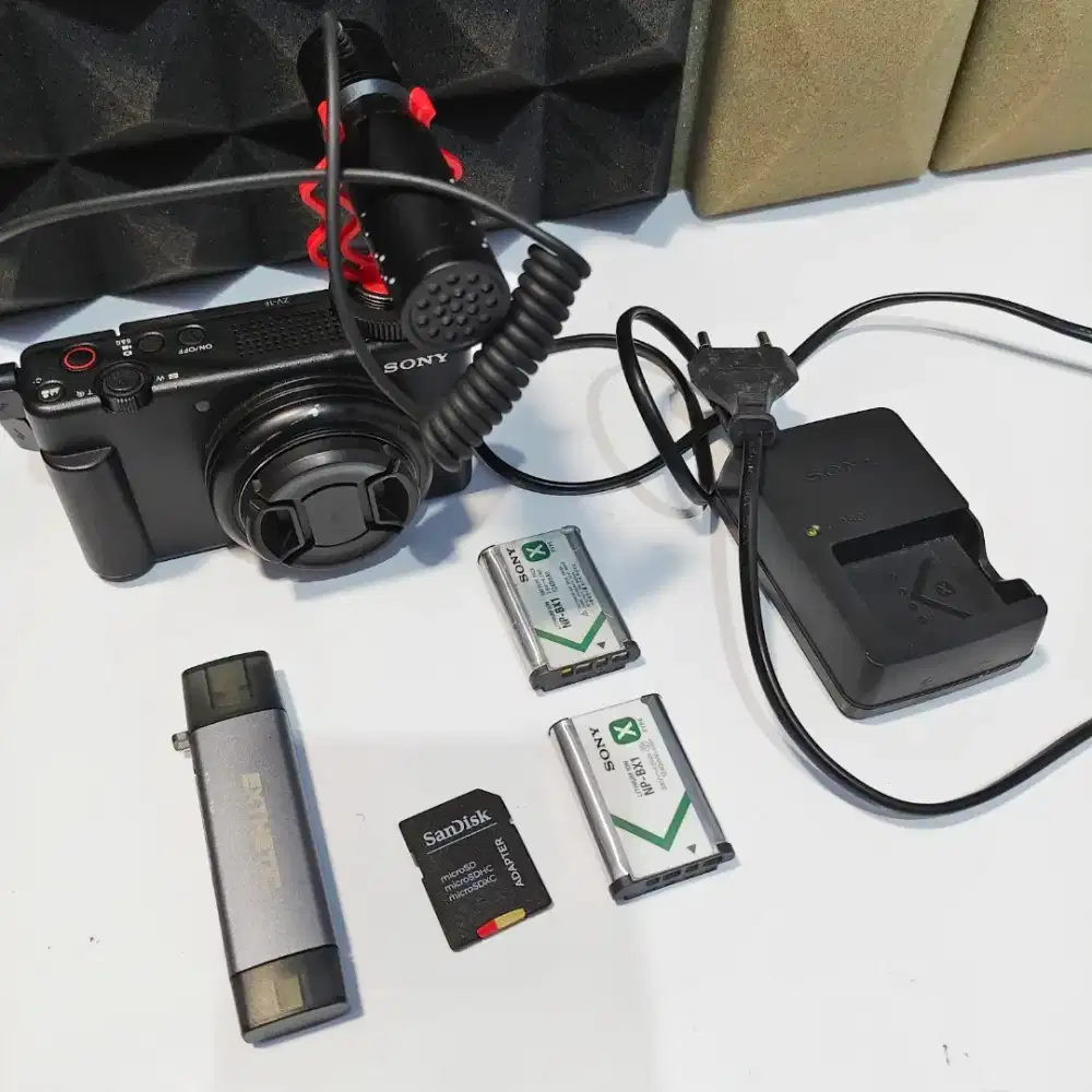 sony ZV1F Vlogging Camera ZV 1F Pocket Kamera  Banyak Bonus ZV-1F