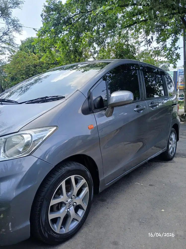 Honda Freed 2013 Bensin