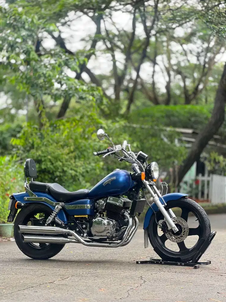 BENELLI PATAGONIAN EAGLE 250 KARBU 2023 BIRU KM LOW PAJAK ON MULUS