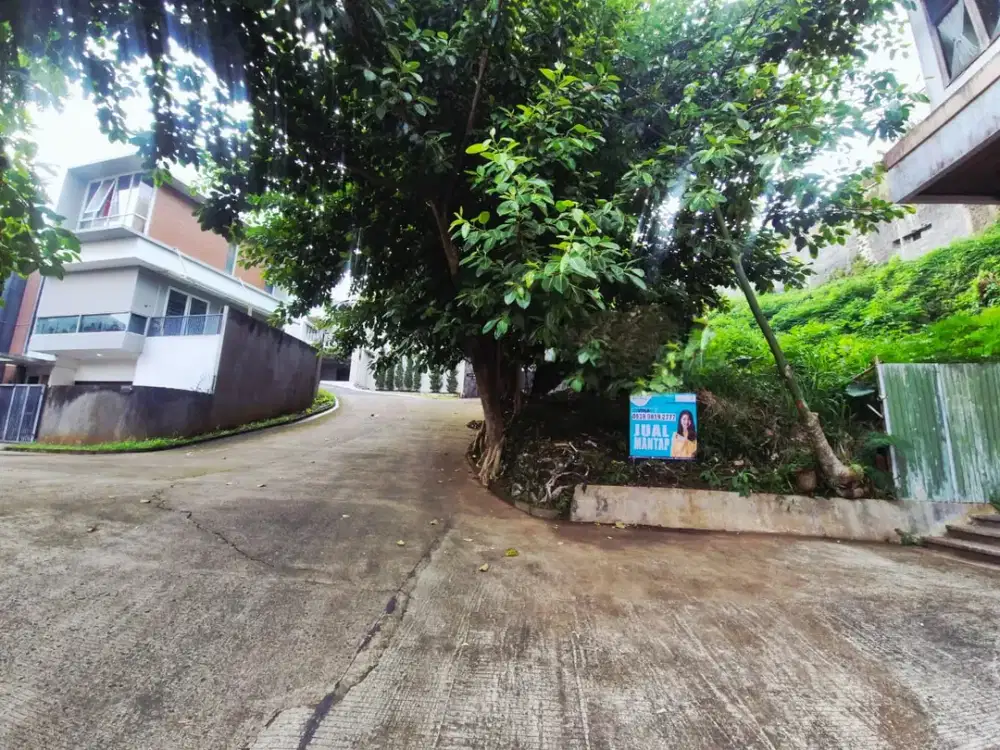 Kavling Kotak Kontur Upslope, Cocok Untuk Bangunan Di Kawasan Elite Setra Duta, Bandung