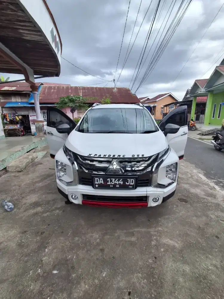 Xpander Cross Istimewa