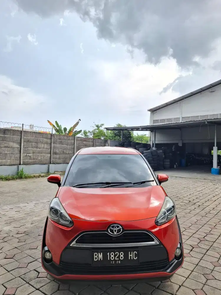 Sienta 2016 V matic. Km 115rb