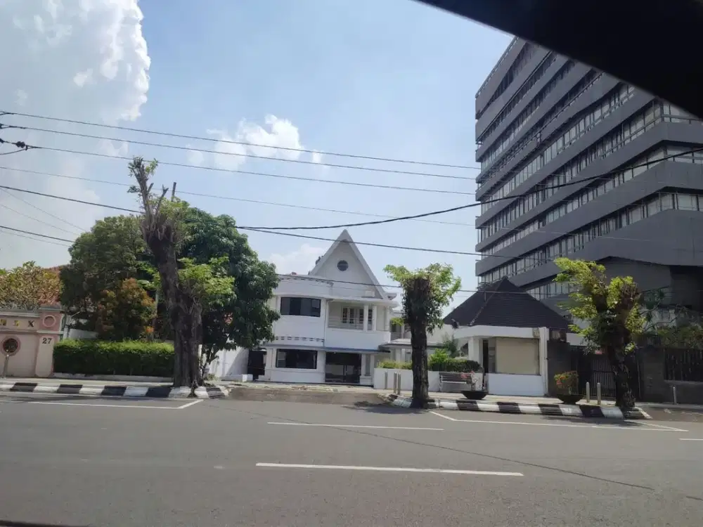 Gedung strategis,cocok usaha dan kantor daerah Miroto Semarang - 11331