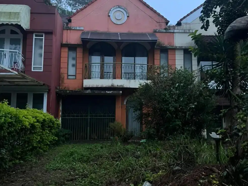 Rumah 2 Lantai Asri Cocok Untuk Villa di Istana Bunga Lembang