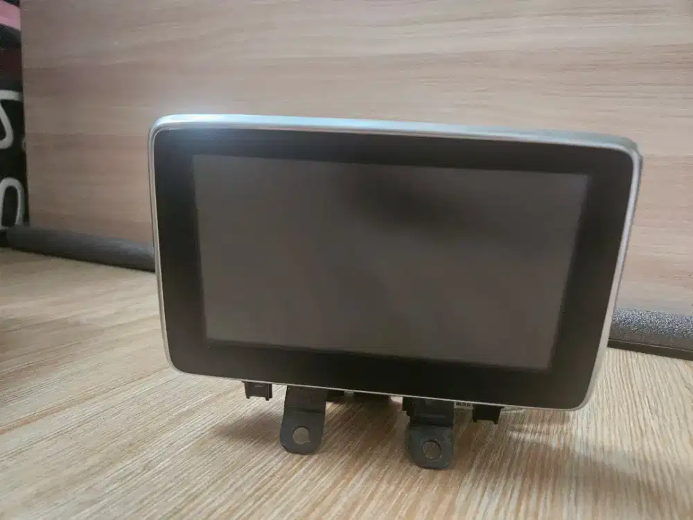 Head Unit Mazda 2 SkyActive