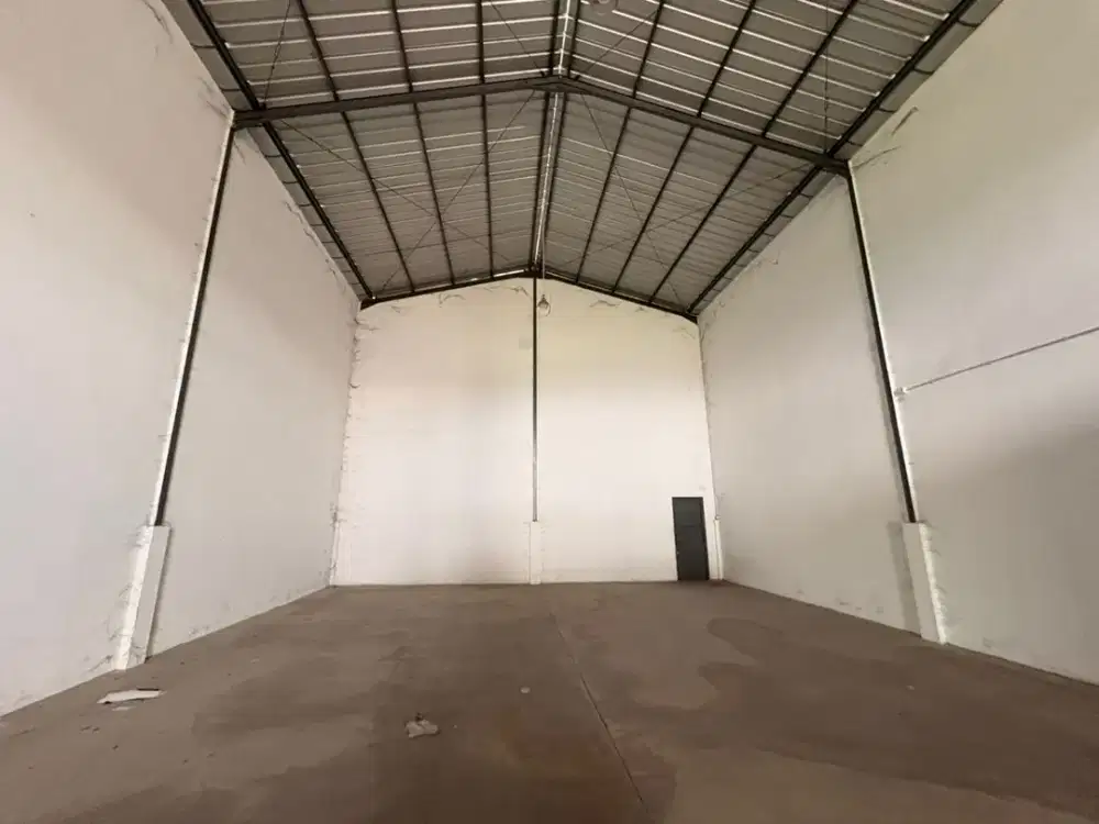 DISEWAKAN CEPAT GUDANG DI PERGUDANGAN ANGKASA