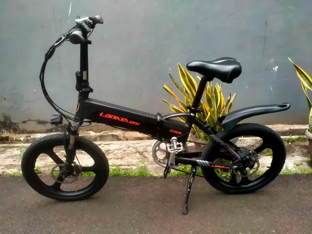Sepeda lipat e-bike Lankeleisi G300 second normal tinggal pakai
