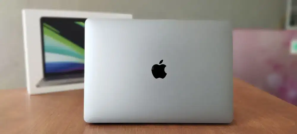 Macbook pro M1 8/512