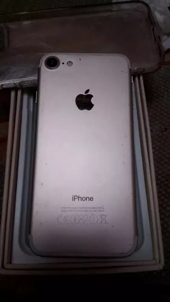 ip 7 ram 2 32 bh 100 nih 
Kel hp charger case