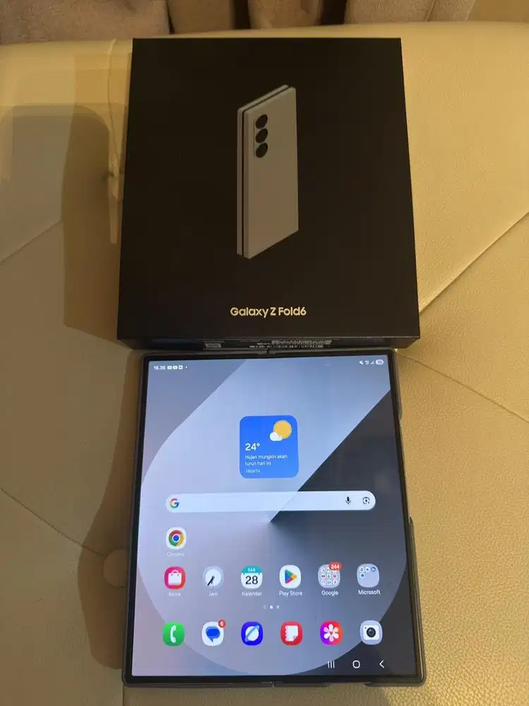DI JUAL MURAH SAMSUNG FOLD 6 ,JARANG DI PAKAI! 100% MULUS.