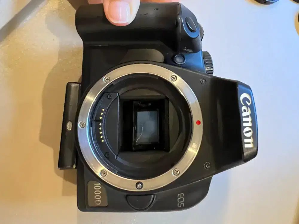 CANON EOS 1000D (KOMPLIT SET + TRIPOD)