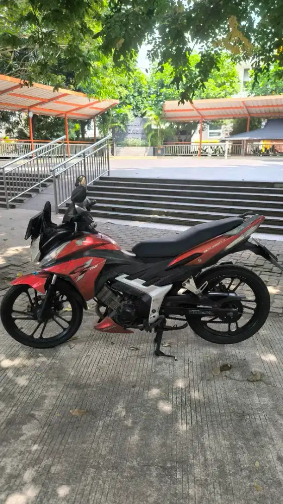HONDA CS1 TAHUN 2009