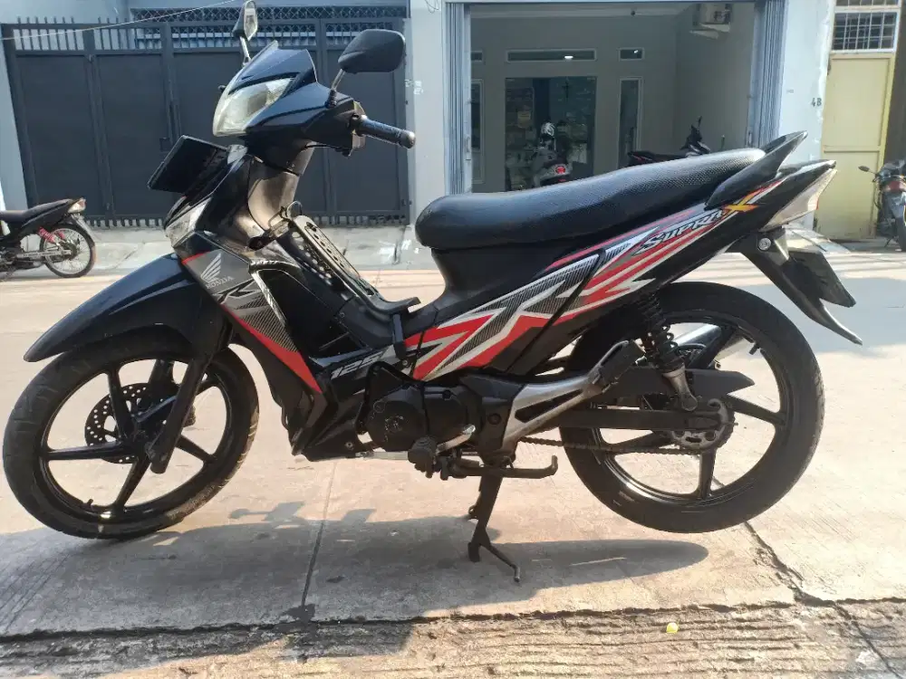 Di jual Supra x 125 karbu THN 2012