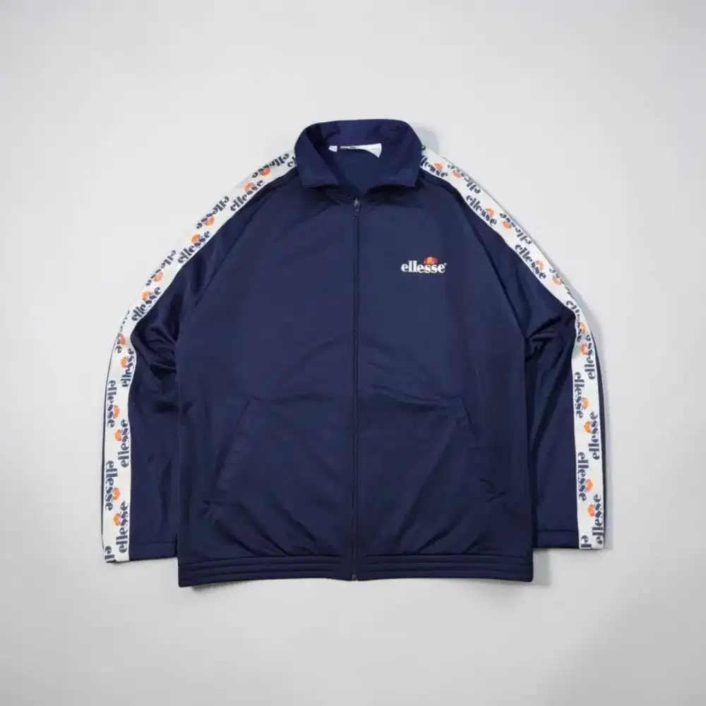 Jaket Tracktop Ellesse