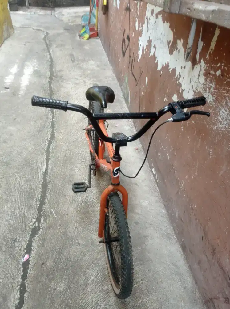 Bismillahirrahmanirrahim jual sepeda BMX merek senator tinggal pake