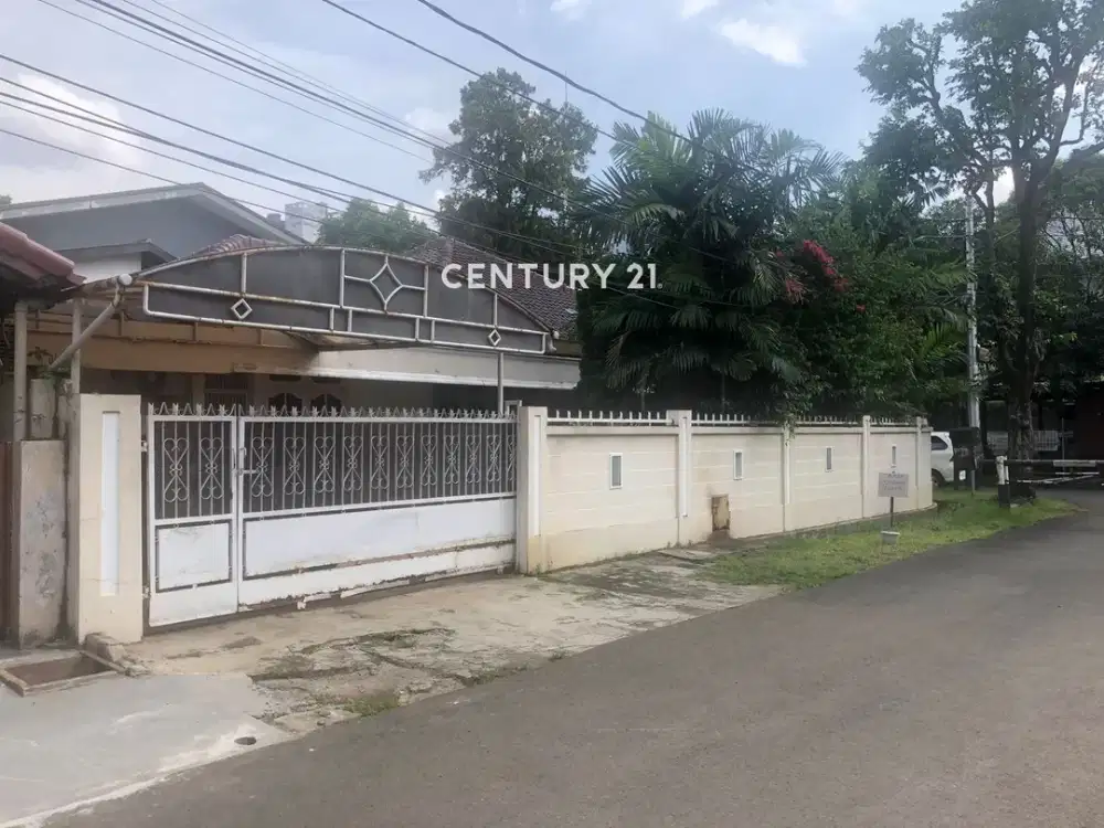 Rumah Dengan Lokasi Strategis 9 Menit Ke Gandaria City Mall