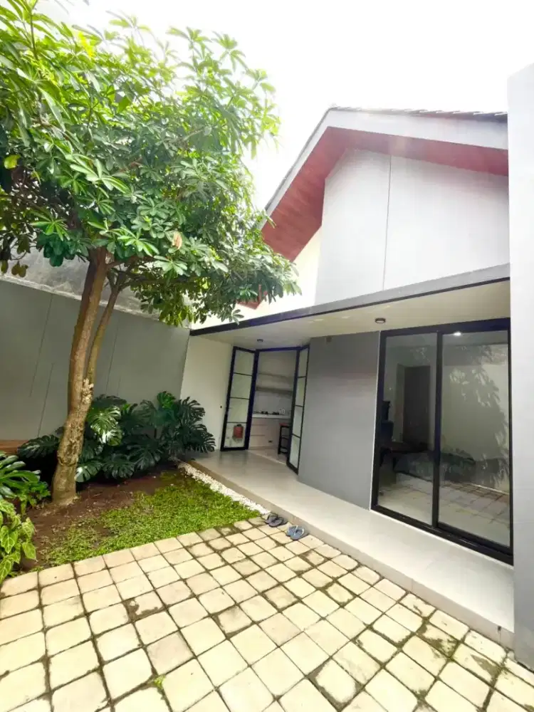 Rumah Premium Full Granite dekat Perhutani dan Unmuh Jember