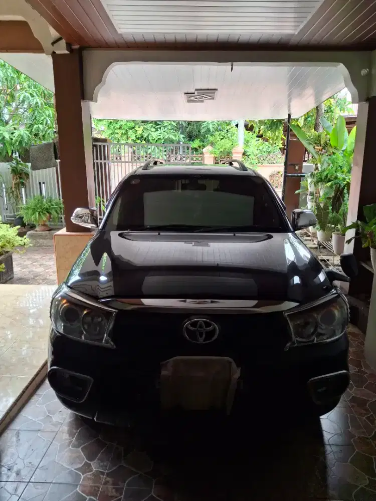 jual cepat fortuner matic solar tahun 2009