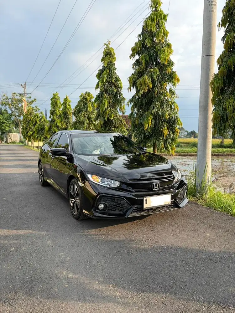 Honda Civic Turbo Hatchback 2018 Hitam Tipe S