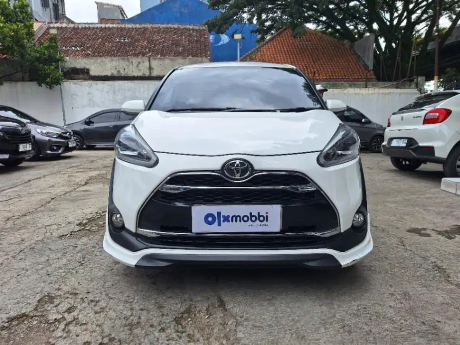 DP MURAH Toyota Sienta 1.5 Q Bensin-AT 2019 Putih CSIUB