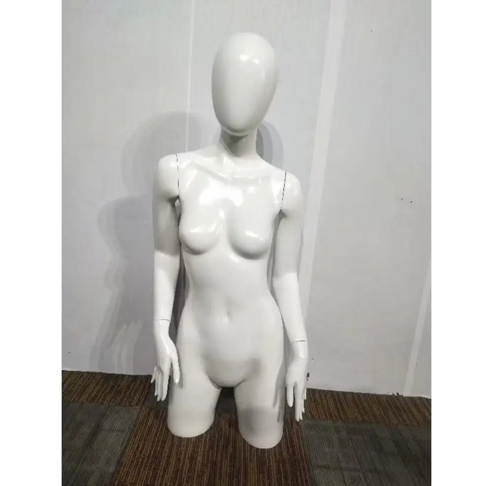 Patung manekin setengah badan plus tangan