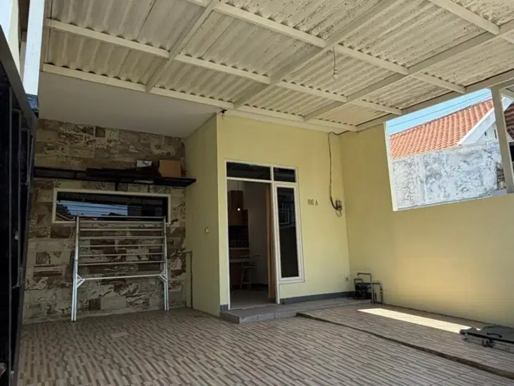 RUMAH TENGAH KOTA SIAP HUNI NGINDEN