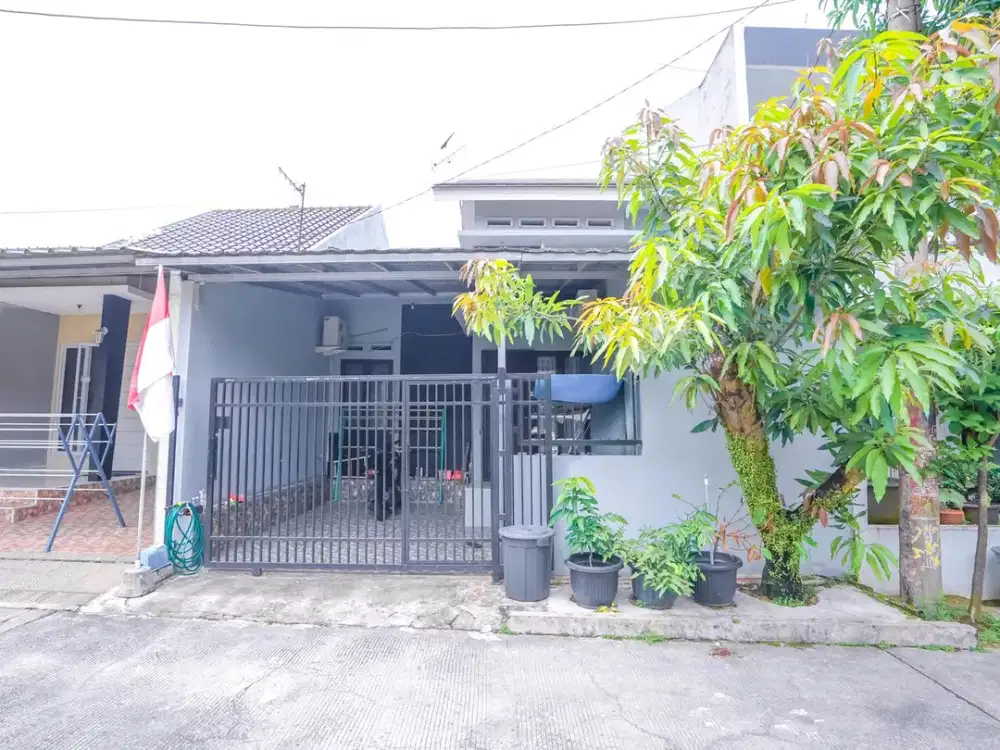 Rumah Strategis Siap Huni 8 Mnt ke Stasiun Depok Hadap Selatan J-36528