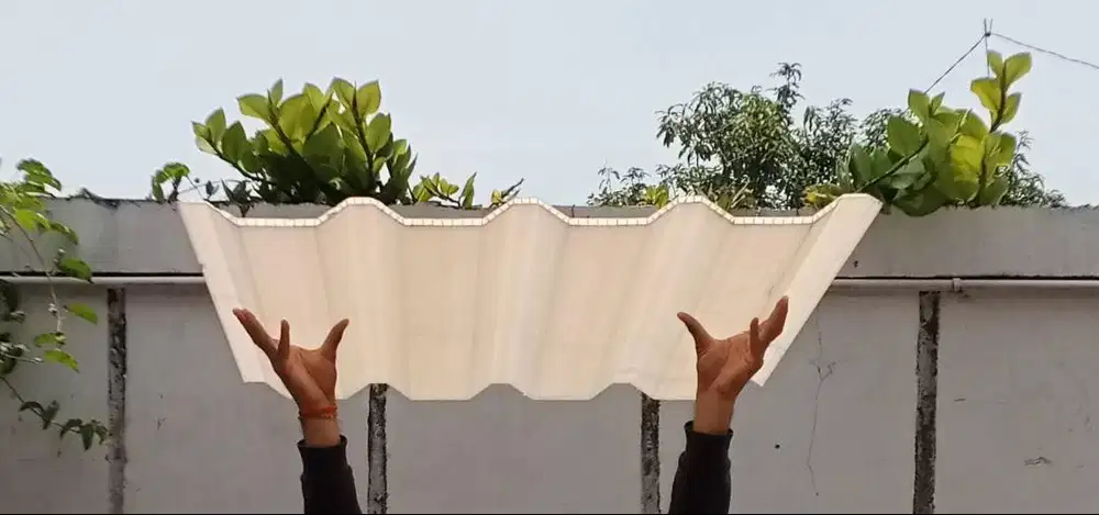 atap semi transparan merek roofcold