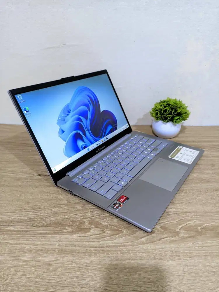 ASUS Vivobook Go E1404FA | Ryzen 3 7320U | RAM 8GB/SSD 256GB - Cuma 4,