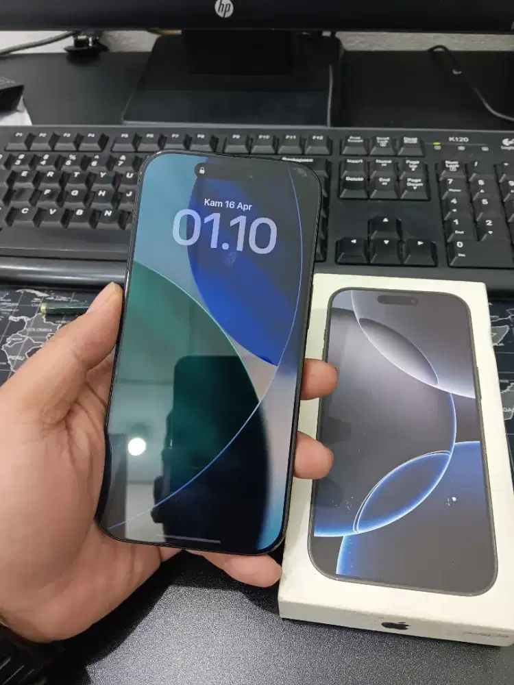 iPhone 16 pro 256GB ibox